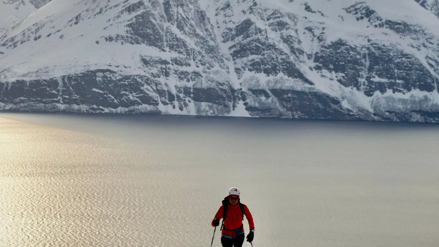 Ski Touring Tromsø/Lyngen in a Cabin