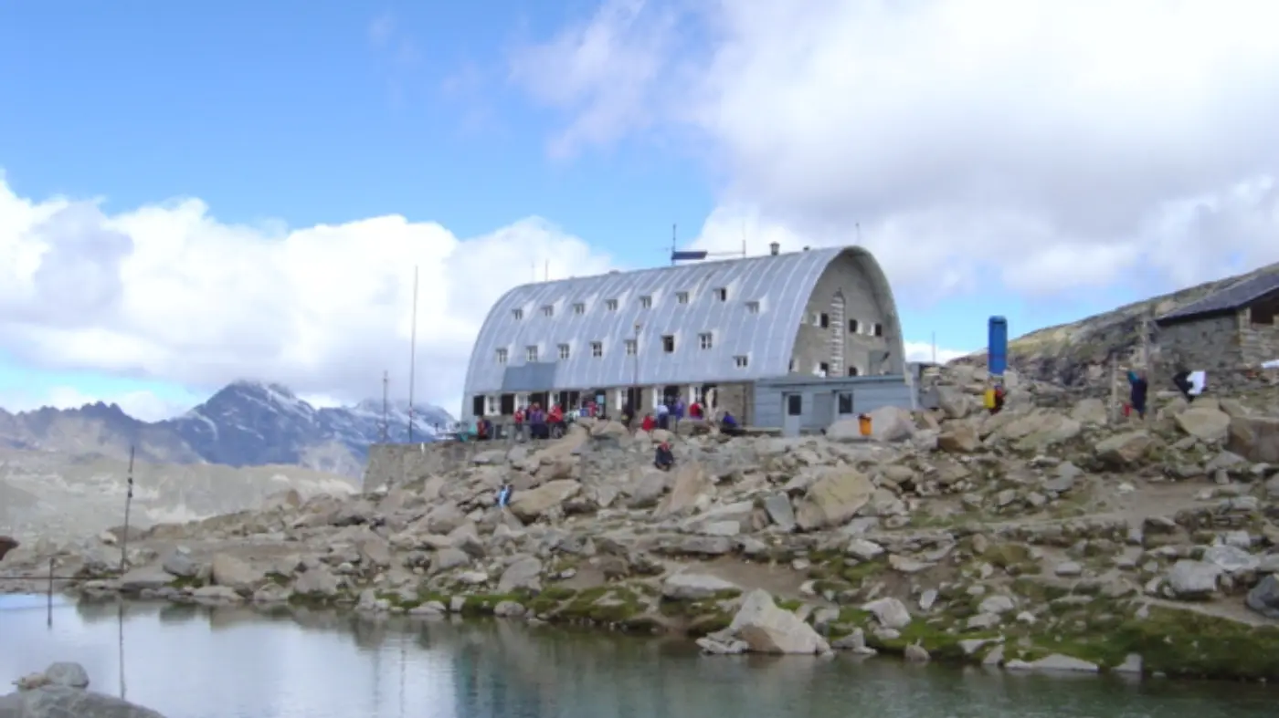 Vittorio Emanuele II Refuge 1