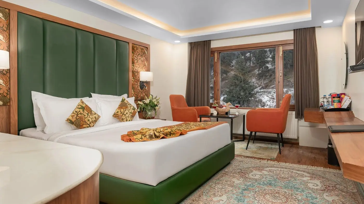 Hilltop Hotel Gulmarg 2