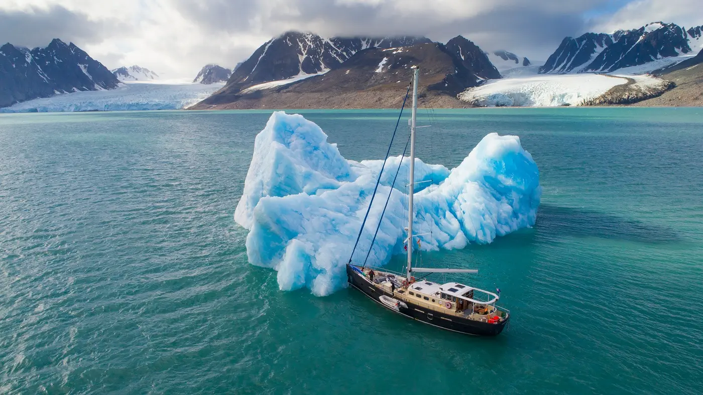 Expedition Sailboat 1