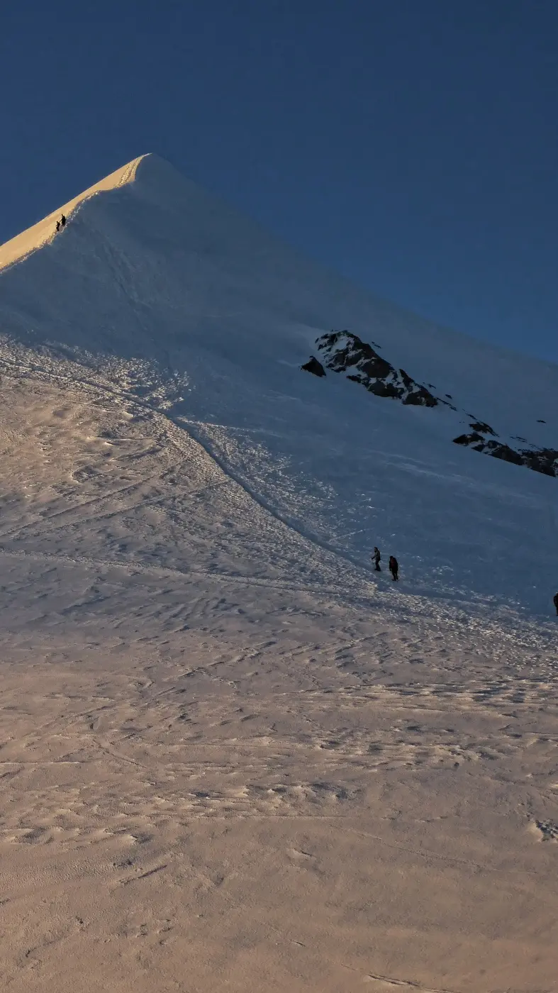 Mont Blanc in a Day: Alpine & Skyrunning - B4Experience