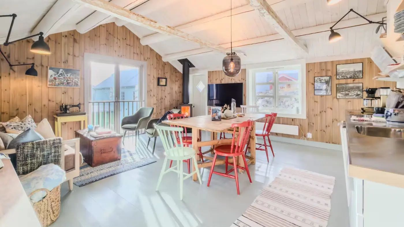 House in Henningsvær 2
