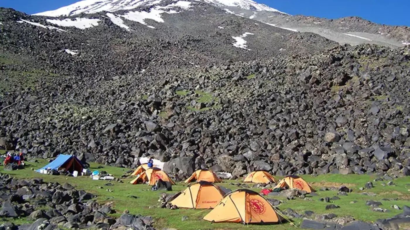 Campamento 1