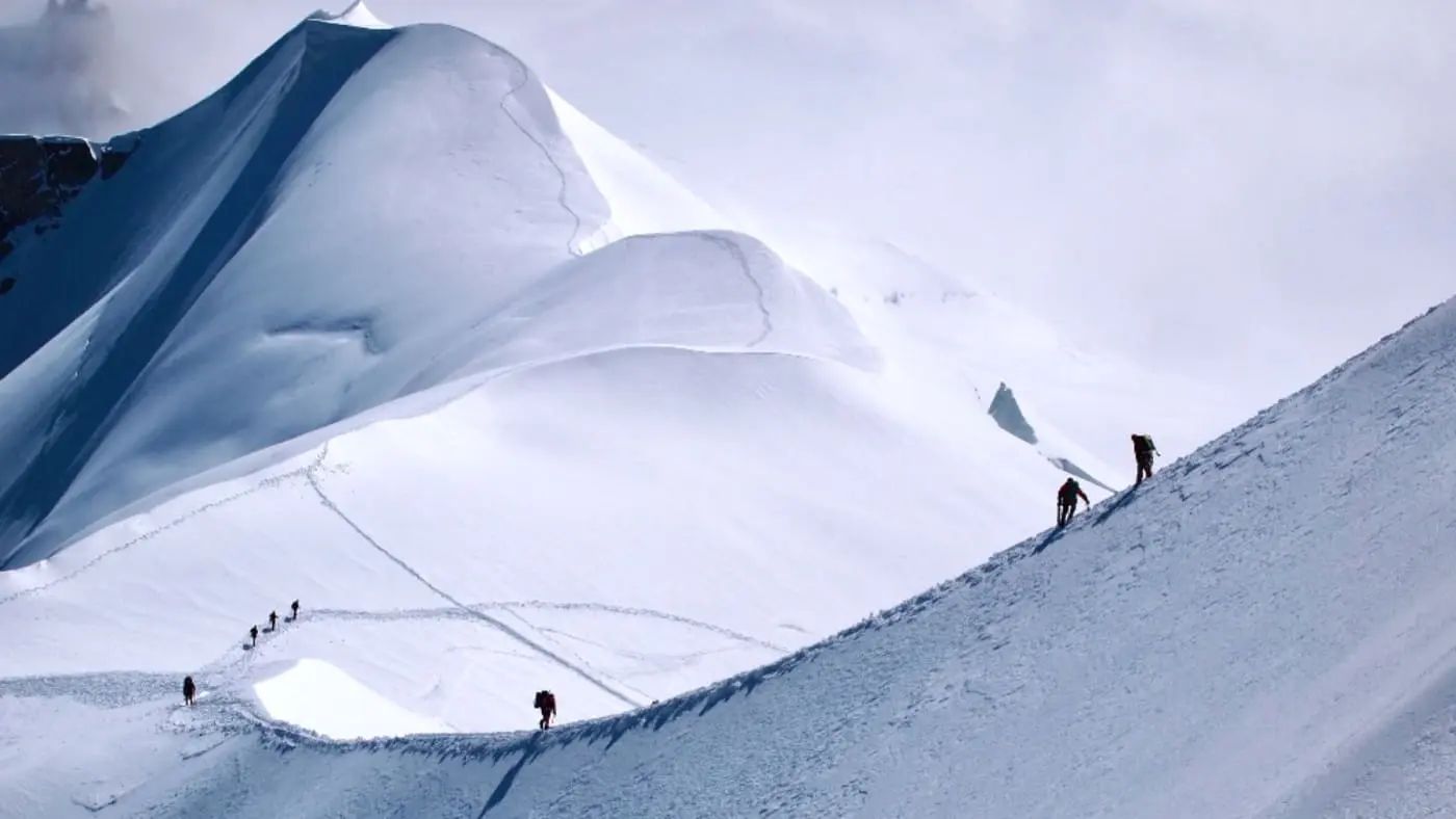 Ascent of Gran Paradiso and Mont Blanc in 5 Days - View 2